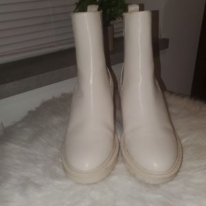 Ankle (short heel) boots
